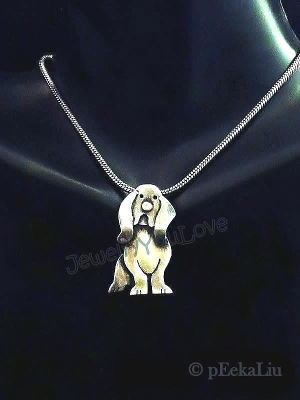 Handgemachte Sterling Silber Basset Hound Halskette - Barney Handgemachte Sterling Silber Basset Hound Halskette - Barney von JYLbyPeekaliu