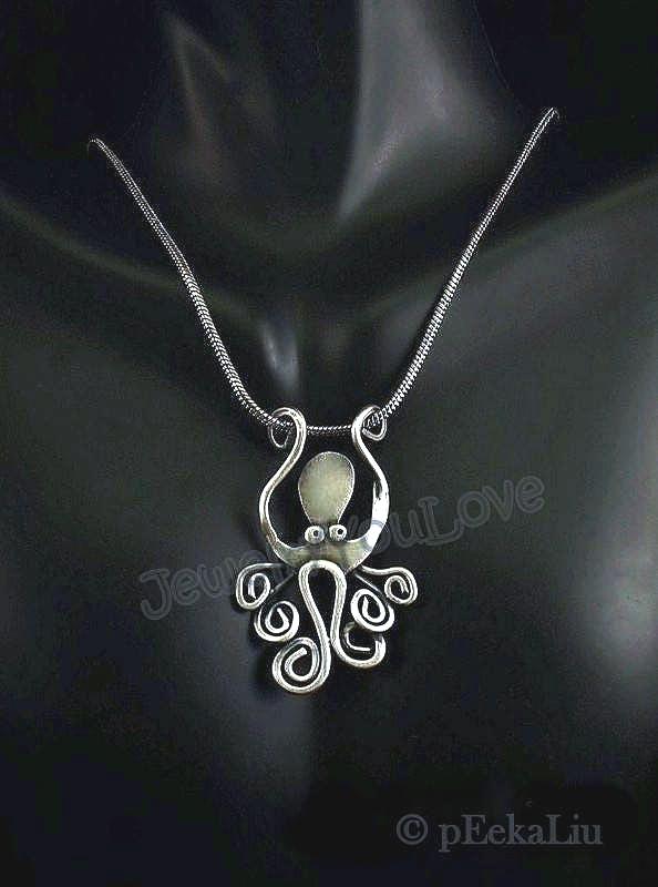 Handgemachte Sterling Silber Oktopus Halskette - Kleopatra Handgemachte Sterling Silber Oktopus Halskette - Kleopatra von JYLbyPeekaliu