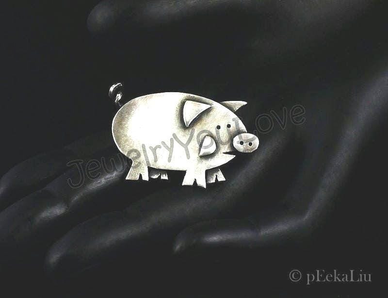 Handgemachte Sterling Silber Schwein Brosche - Lulu Handgemachte Sterling Silber Schwein Brosche - Lulu von JYLbyPeekaliu