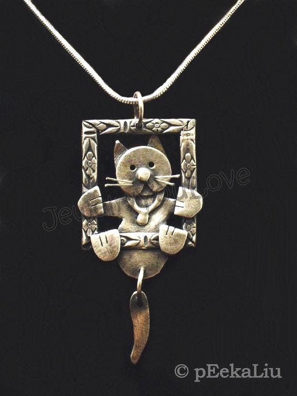 Handgemachte Sterling Silber Katze Selfie Halskette Handgemachte Sterling Silber Katze Selfie Halskette von JYLbyPeekaliu