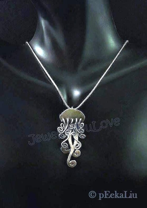 Handgemachte Sterling Silber Quallen Halskette - Hanna Handgemachte Sterling Silber Quallen Halskette - Hanna von JYLbyPeekaliu