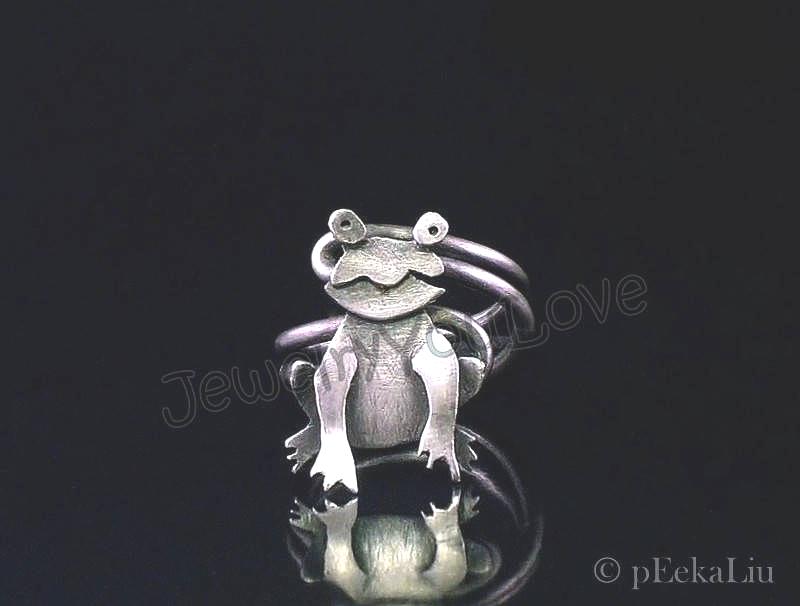 Verstellbarer Handgemachter Sterling Silber Frosch Ring - Prince Verstellbarer Handgemachter Sterling Silber Frosch Ring - Prince von JYLbyPeekaliu