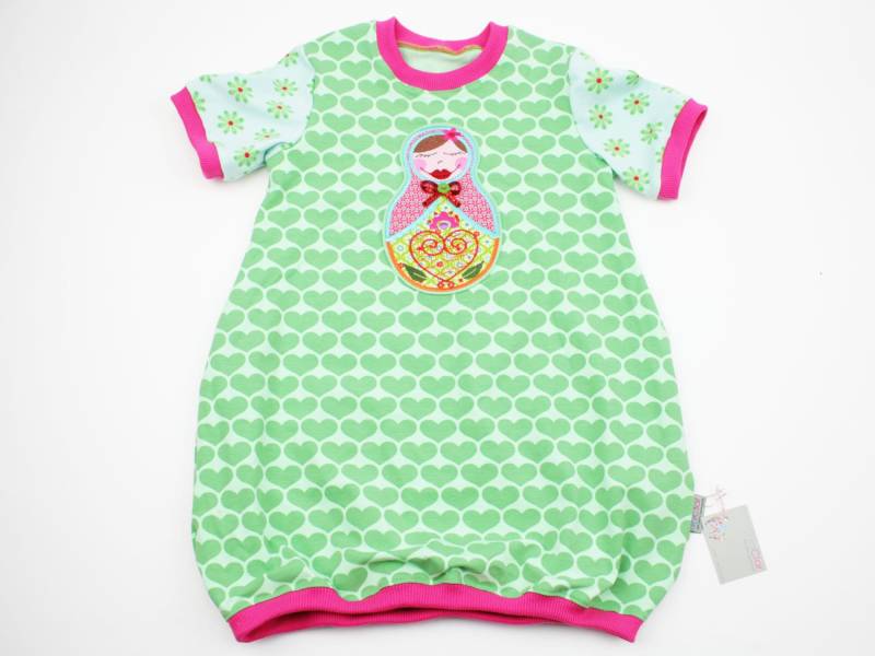 Ballontunika Gr. 116 Matrjoschka Hellgrün/Pink von JaClarDesign
