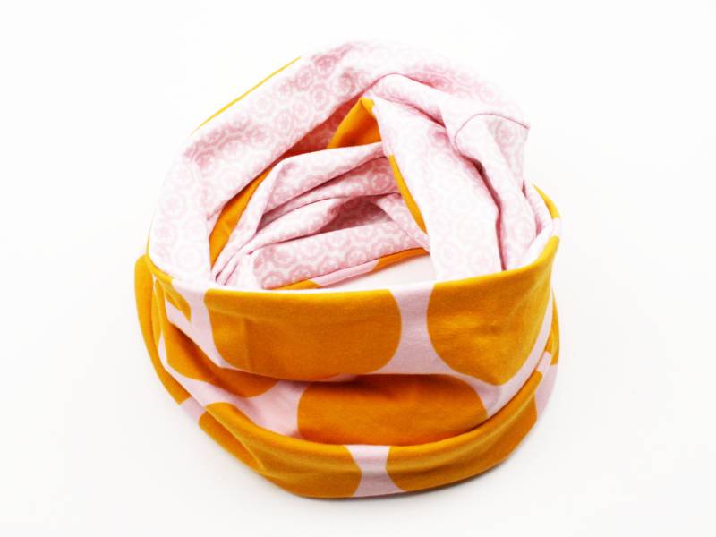 Kinderloop Große Punkte Gelb/Rosa von JaClarDesign