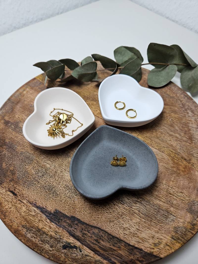 Herzschale I Schmuckschale Ringschale Dekoschale Dekoteller Schälchen Wohndeko Dekoideen Dekoration Herzschale I Schmuckschale Ringschale Dekoschale Dekoteller Schälchen Wohndeko Dekoideen Dekoration von JaMiahomedecor
