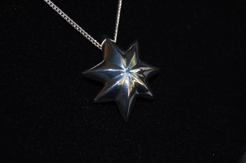 Halskette Anhänger Oder Brosche Halskette Anhänger Oder Brosche von JaPerryJewels