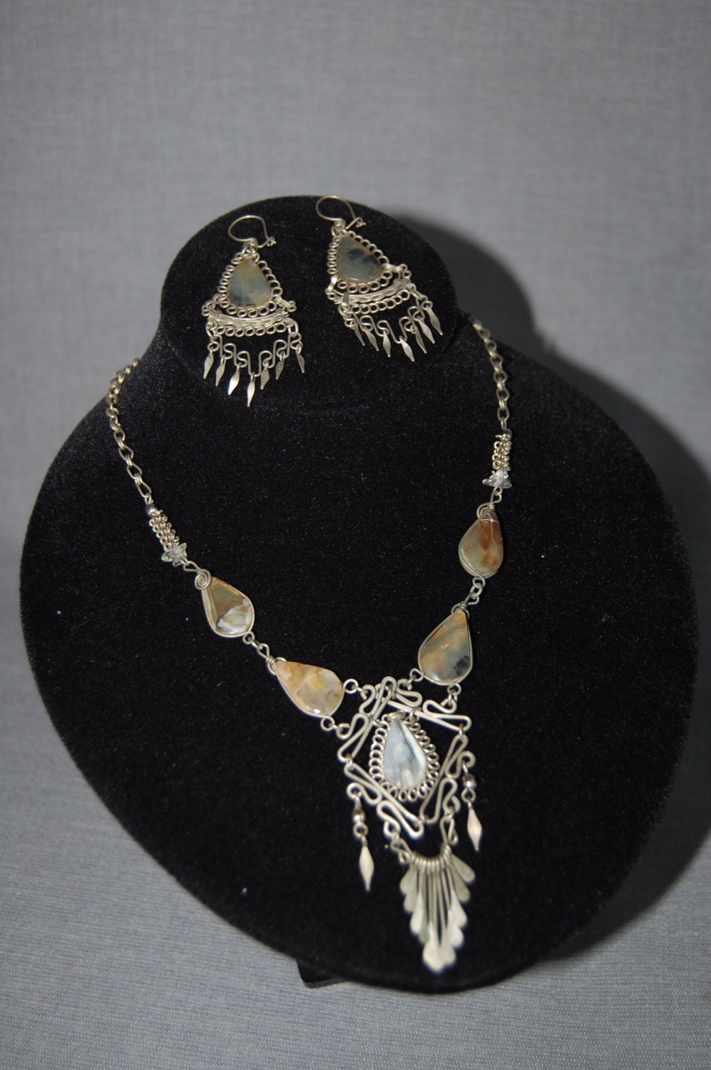 stonemaile Halskette Und Ohrringe Set ~ Vintage stonemaile Halskette Und Ohrringe Set ~ Vintage von JaPerryJewels