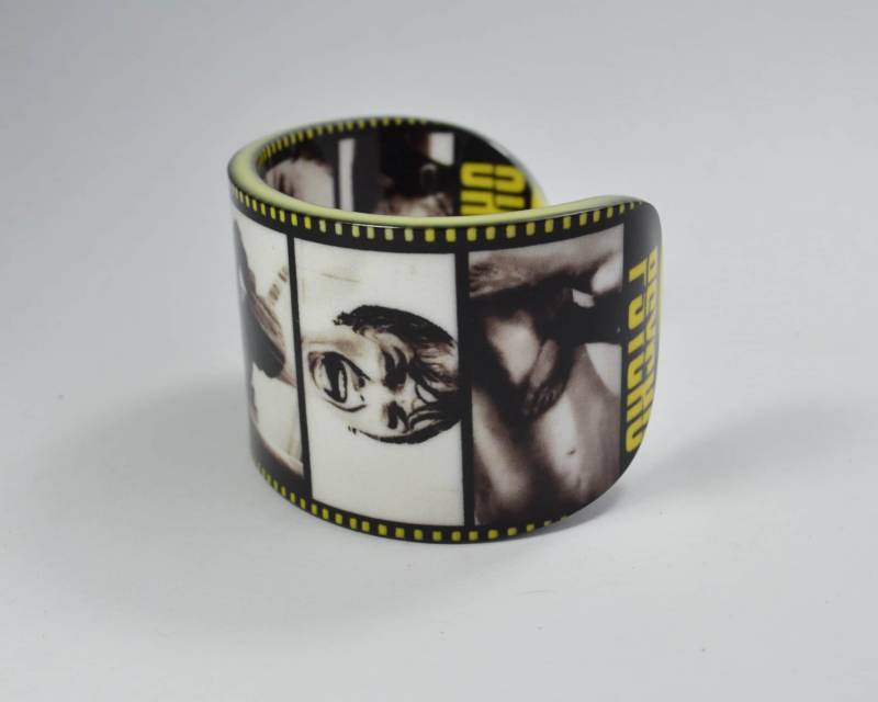 Acryl Armband/Manschette - Psycho Alfred Hitchcock Acryl Armband/Manschette - Psycho Alfred Hitchcock von JabaleeDesign