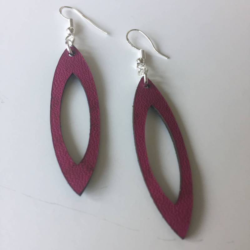 Große Dünne Ausschnitt Blatt Geformt Ohrringe in Rosa | Vorne Und Teal | Rückseite Leder von JacarandaCraft