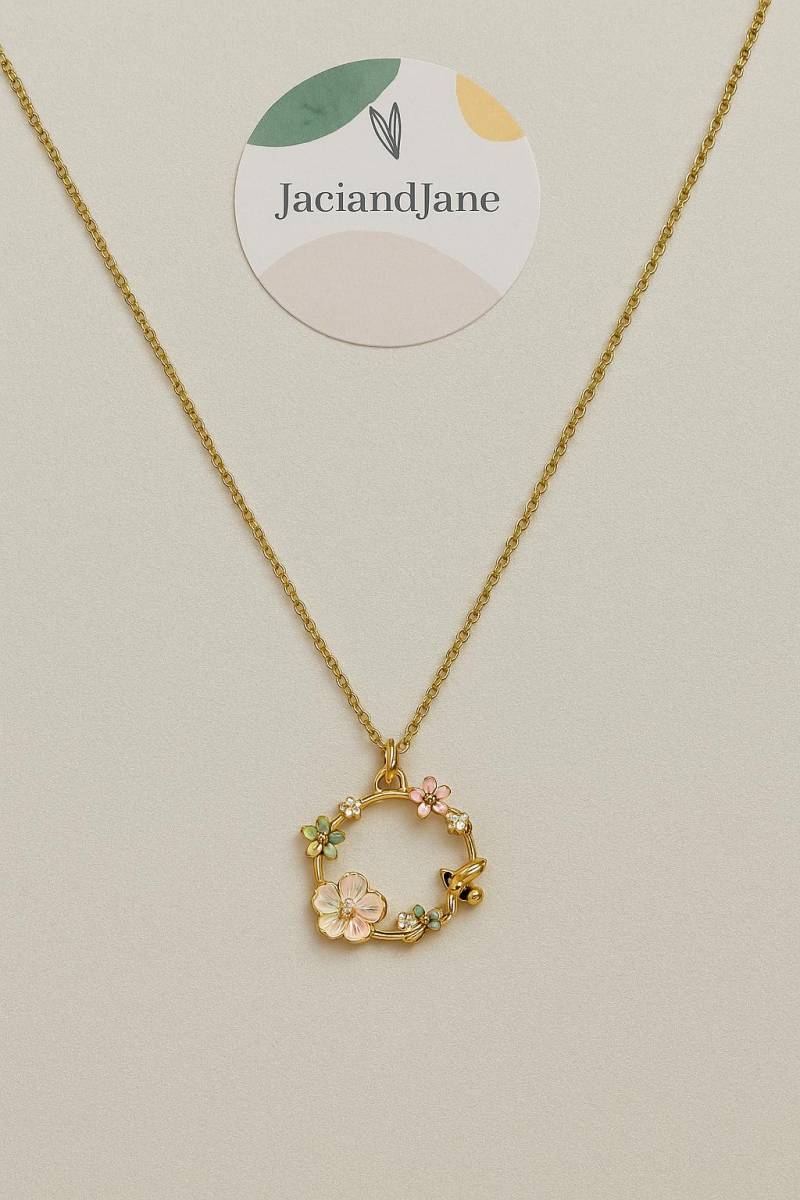 Blumenkranz-Halskette Mit Biene - Zarte Goldene Kette von JaciandJane