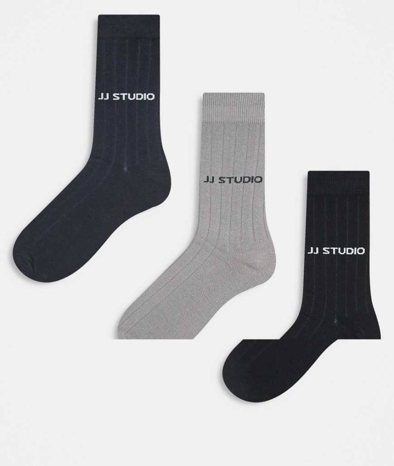 Jack & Jones - 3er-Pack gerippte Socken in Schwarz, Grau und Weiß von Jack & Jones