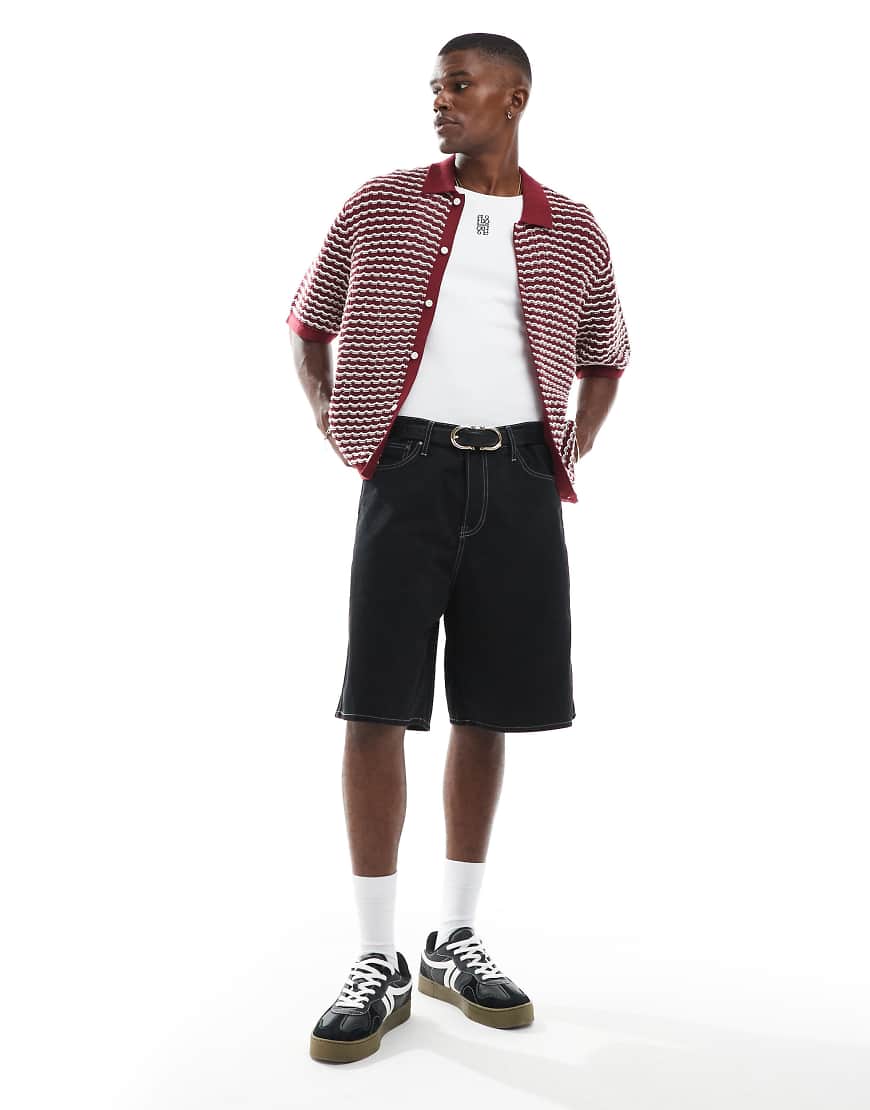 Jack & Jones - Chinoshorts in Schwarz mit Kontrastdetail Jack & Jones - Chinoshorts in Schwarz mit Kontrastdetail von Jack & Jones