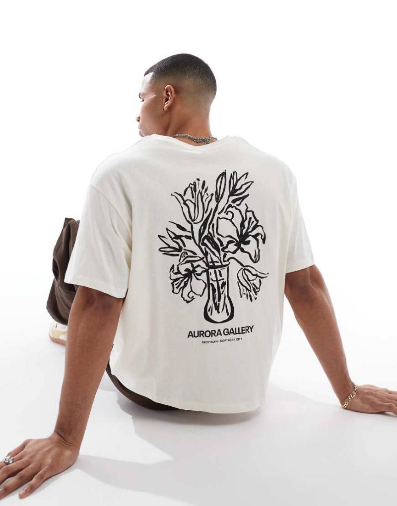 Jack & Jones - Cropped-T-Shirt in Weiß mit Oversize-Passform und floralem Print am Rücken von Jack & Jones