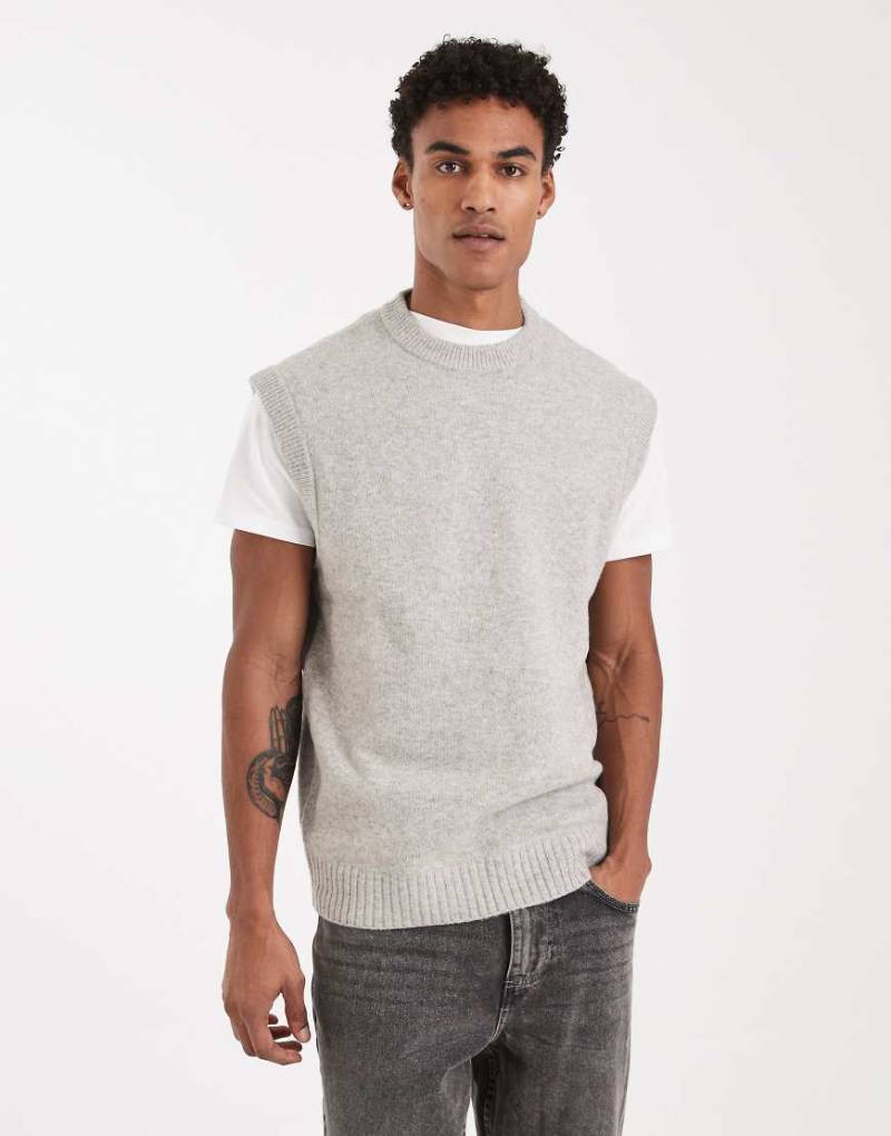 Jack& Jones - Flauschiges Strick-Trägershirt in Grau von Jack & Jones