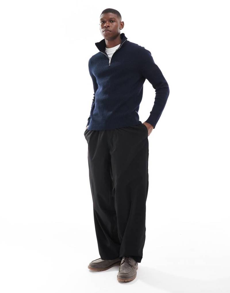 Jack & Jones - Gerippter Pullover aus Grobstrick in Marineblau mit kurzem Reißverschluss von Jack & Jones