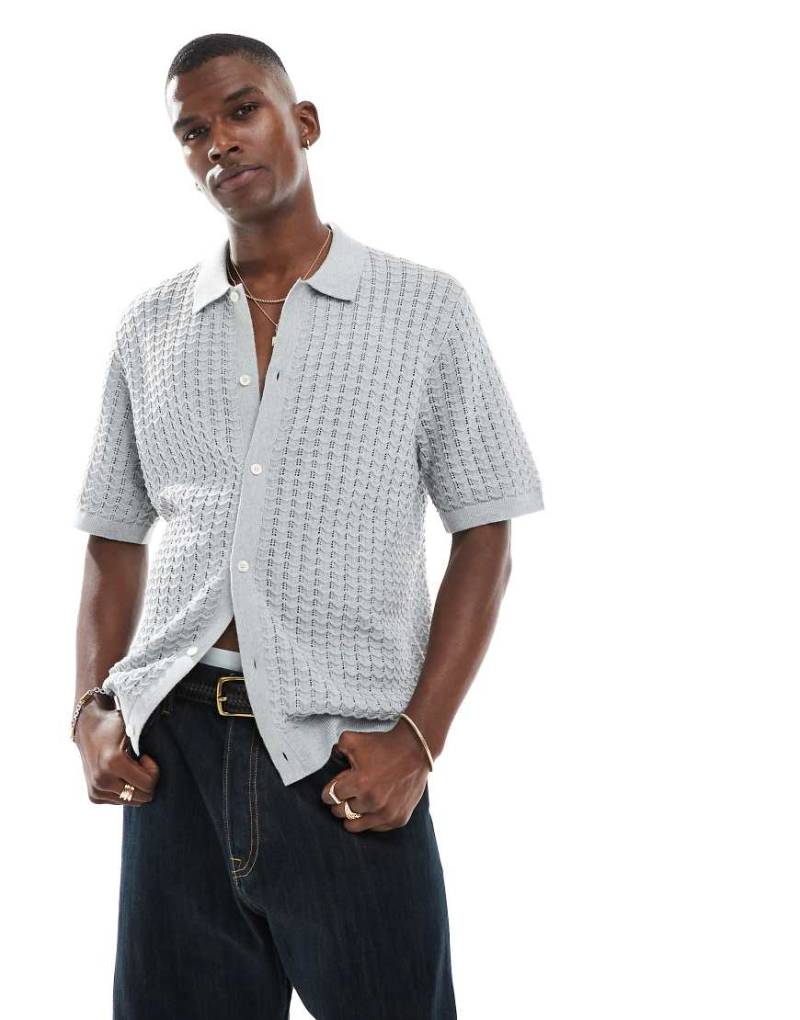 Jack & Jones - Gestricktes Polohemd in Grau mit Knopfleiste von Jack & Jones