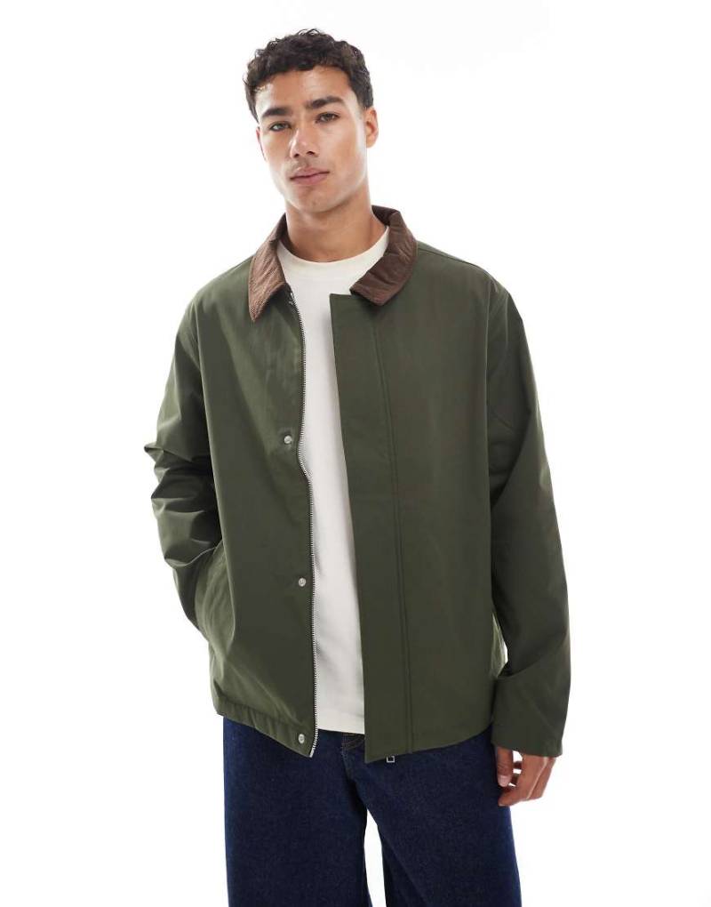 Jack & Jones - Harrington-Jacke in Khaki mit Cordkragen-Grün von Jack & Jones