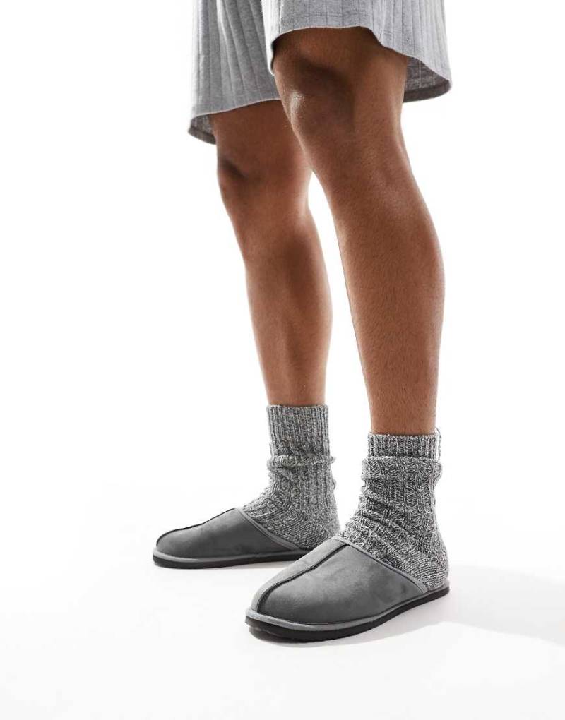 Jack & Jones - Hausschuhe zum Reinschlüpfen aus Wildlederimitat in Grau von Jack & Jones