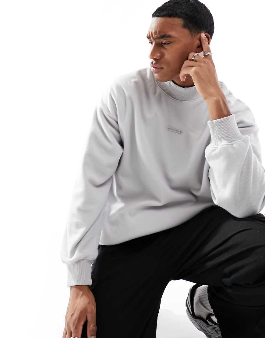 Jack & Jones - Hochgeschlossenes Oversize-Sweatshirt aus Fleece in Grau von Jack & Jones