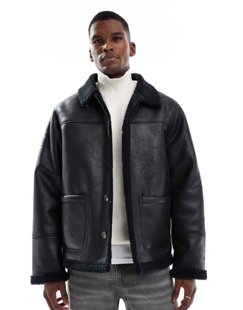 Jack & Jones - Jacke in Schwarz mit Lammfellimitat von Jack & Jones