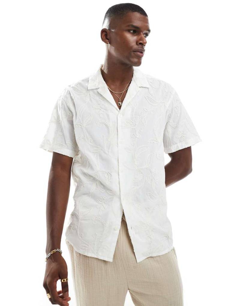 Jack & Jones - Kurzärmliges Hemd in Creme mit Stickerei-Weiß von Jack & Jones