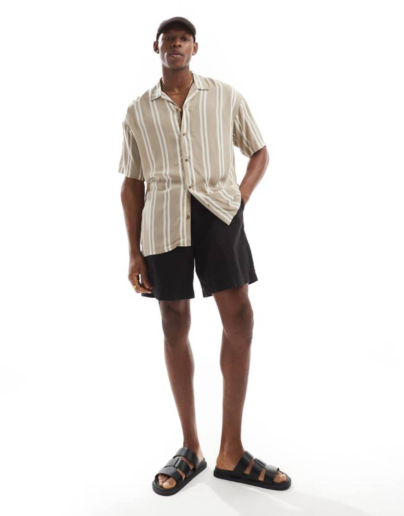 Jack & Jones - Kurzärmliges Hemd in gestreiftem Beige mit Reverskragen-Neutral von Jack & Jones