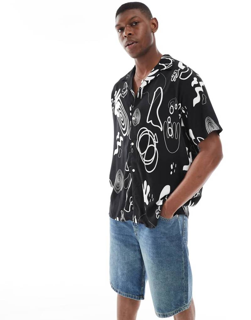 Jack & Jones - Oversize-Hemd in Schwarz mit mehrfarbigem Print von Jack & Jones