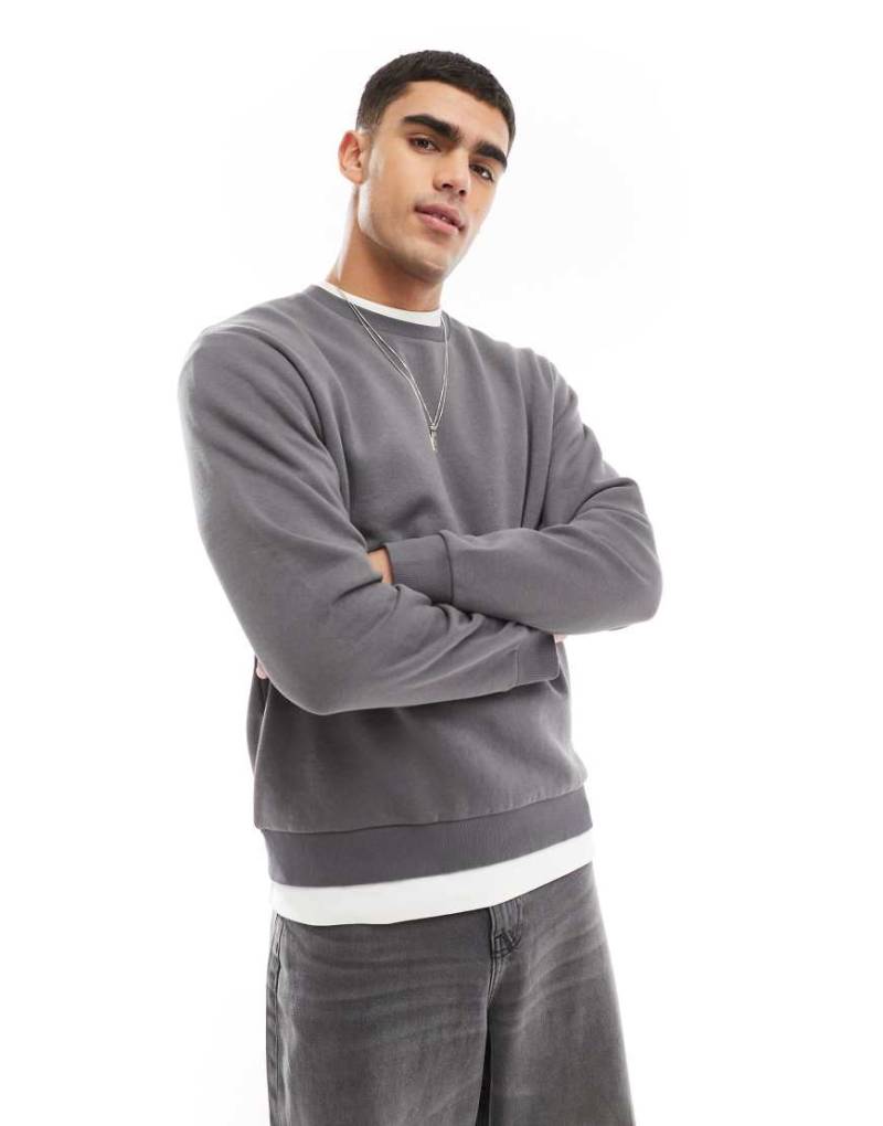 Jack & Jones - Oversize-Pullover in Dunkelgrau mit Rundhalsausschnitt von Jack & Jones