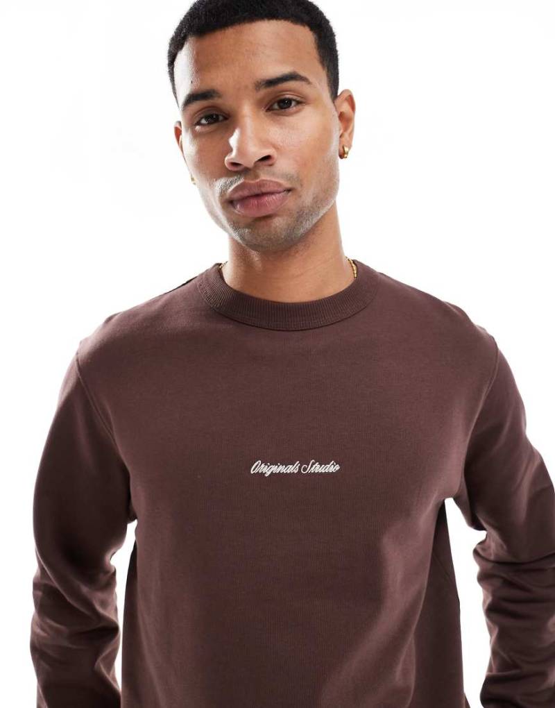Jack & Jones - Oversize-Sweatshirt in Braun mit Logostickerei von Jack & Jones