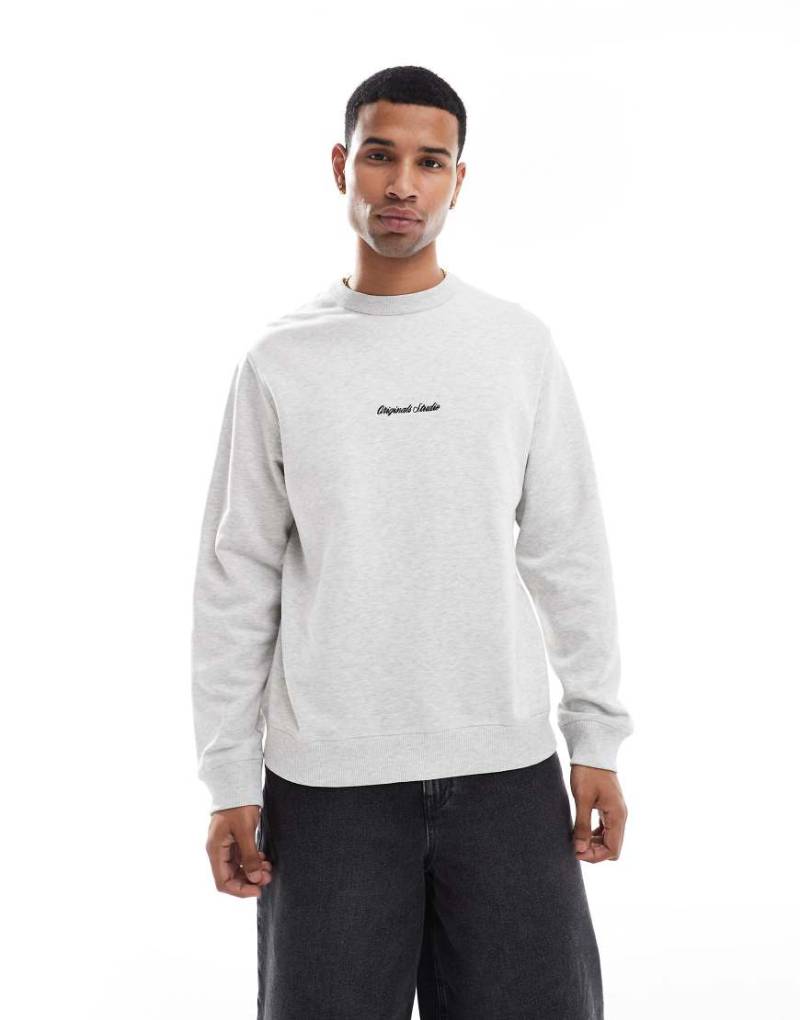 Jack & Jones - Oversize-Sweatshirt in Grau meliert mit Logostickerei von Jack & Jones