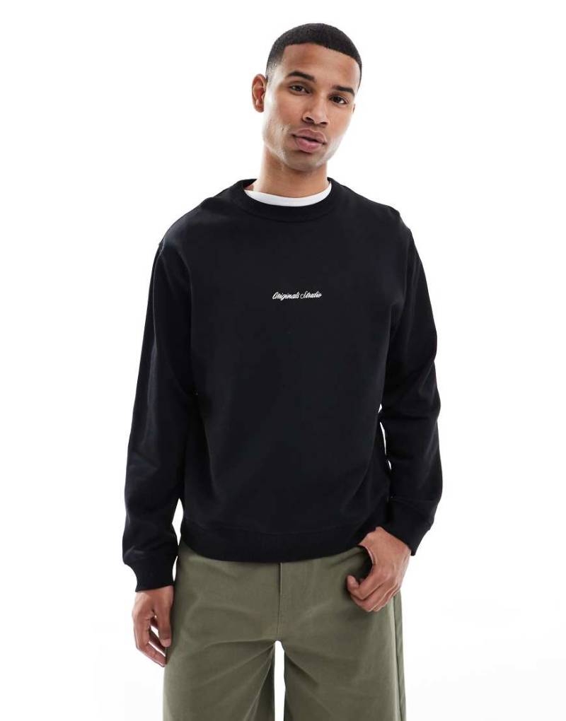 Jack & Jones - Oversize-Sweatshirt in Schwarz mit Logostickerei von Jack & Jones