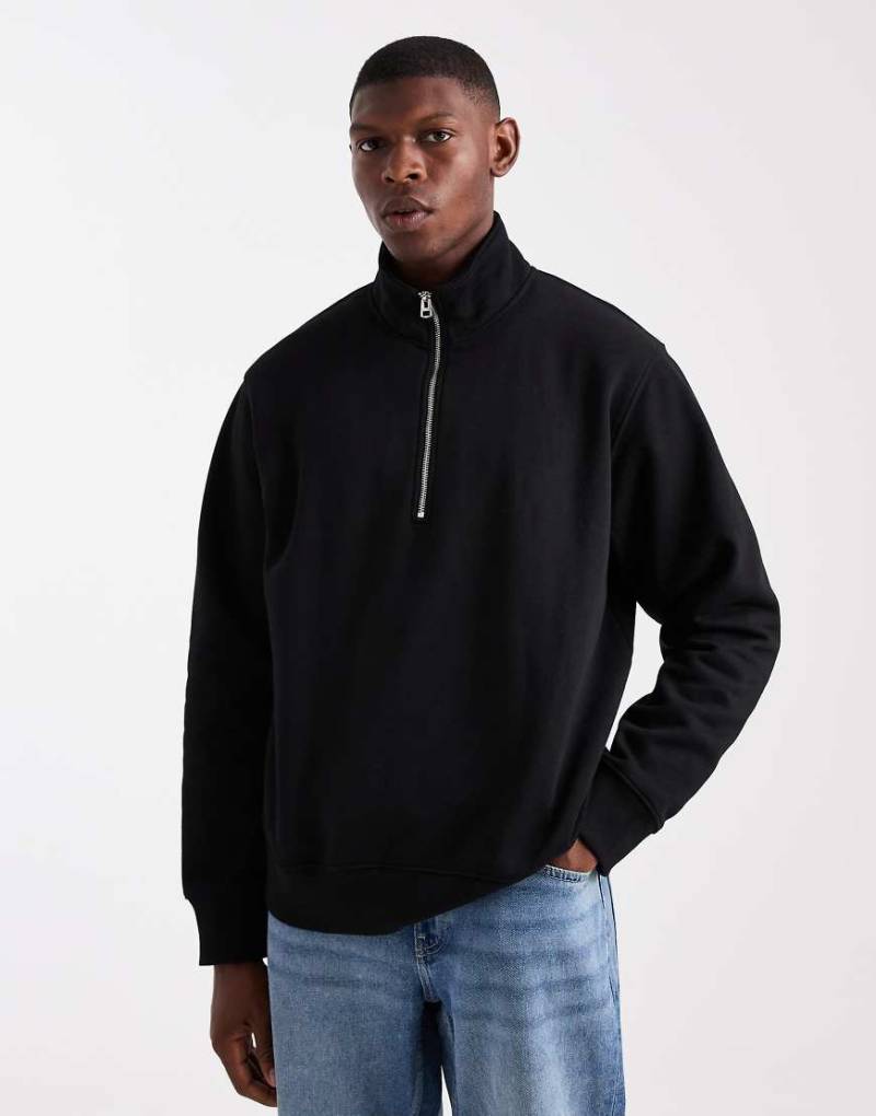 Jack & Jones - Oversize-Sweatshirt in Schwarz mit kurzem Reißverschluss von Jack & Jones