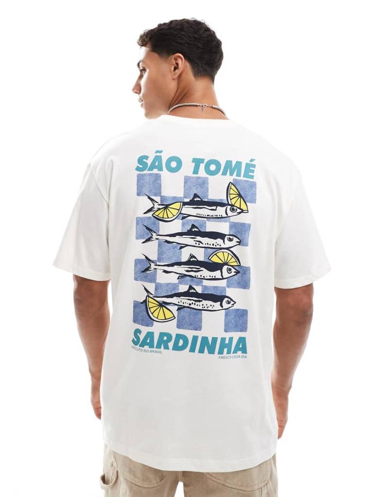 Jack & Jones - Oversize-T-Shirt in Cremeweiß mit Sardinen-Grafikprint am Rücken von Jack & Jones