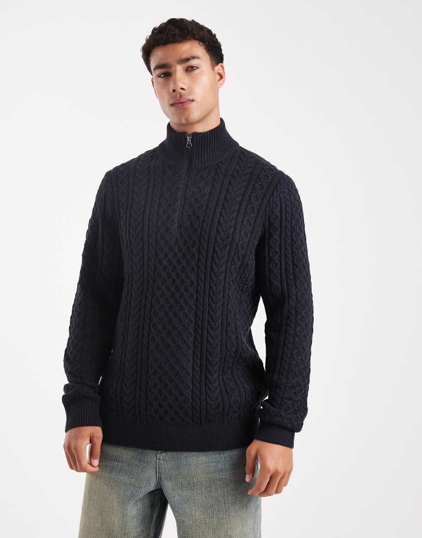 Jack & Jones Premium - Zopstrick-Pullover in Marineblau mit kurzem Reißverschluss Jack & Jones Premium - Zopstrick-Pullover in Marineblau mit kurzem Reißverschluss von Jack & Jones