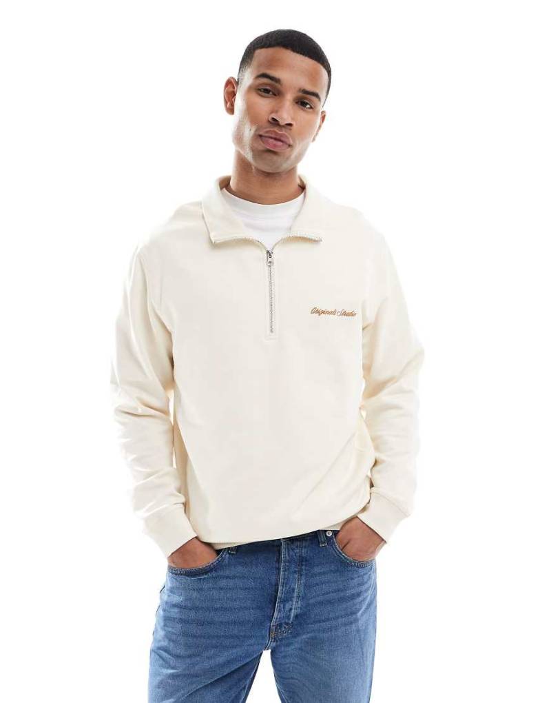 Jack & Jones - Relaxed Fit Sweatshirt in Wollweiß mit kurzem Reißverschluss von Jack & Jones