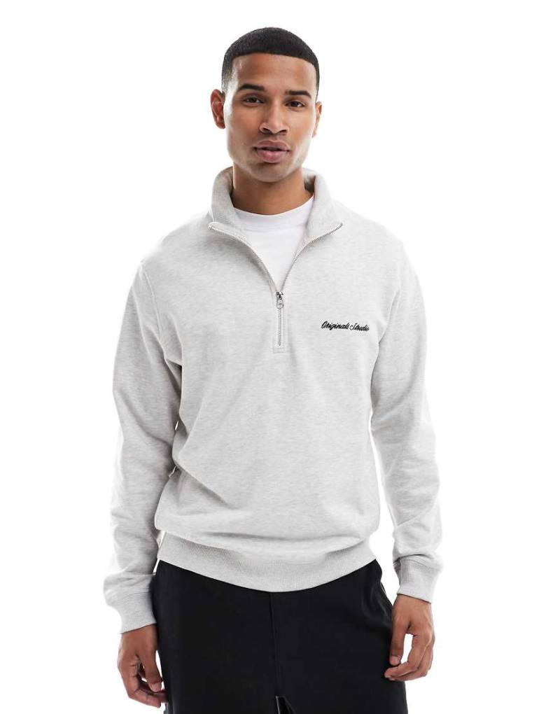 Jack & Jones - Relaxed Fit Sweatshirt in meliertem Grau mit kurzem Reißverschluss von Jack & Jones