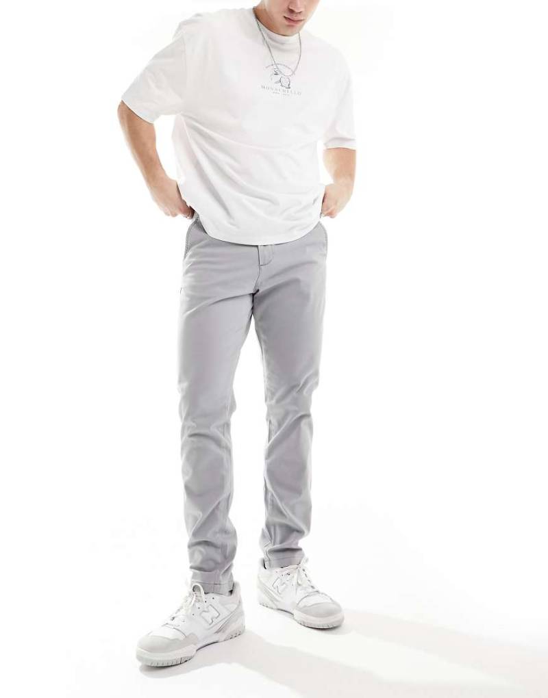Jack & Jones - Schmal geschnittene Chinohose in Grau von Jack & Jones