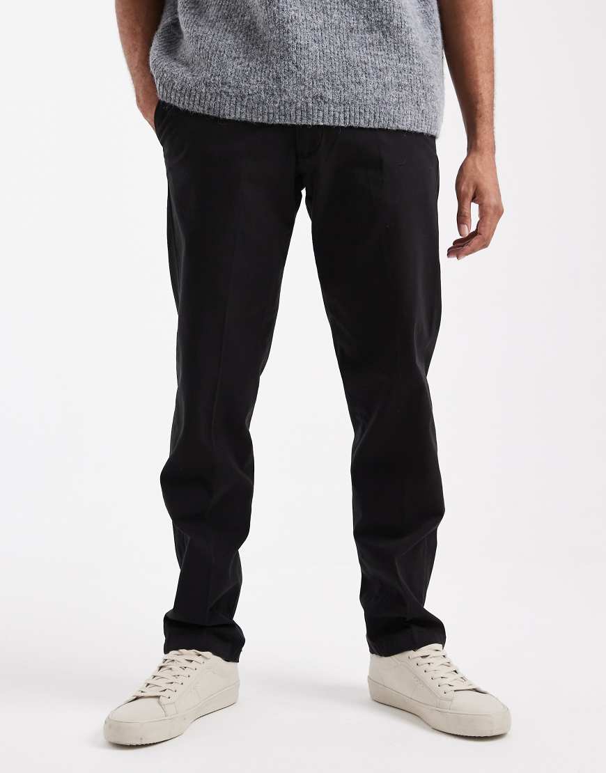 Jack & Jones - Schmal zulaufende Chinohose in Schwarz mit weitem Schnitt und Bundfalten von Jack & Jones