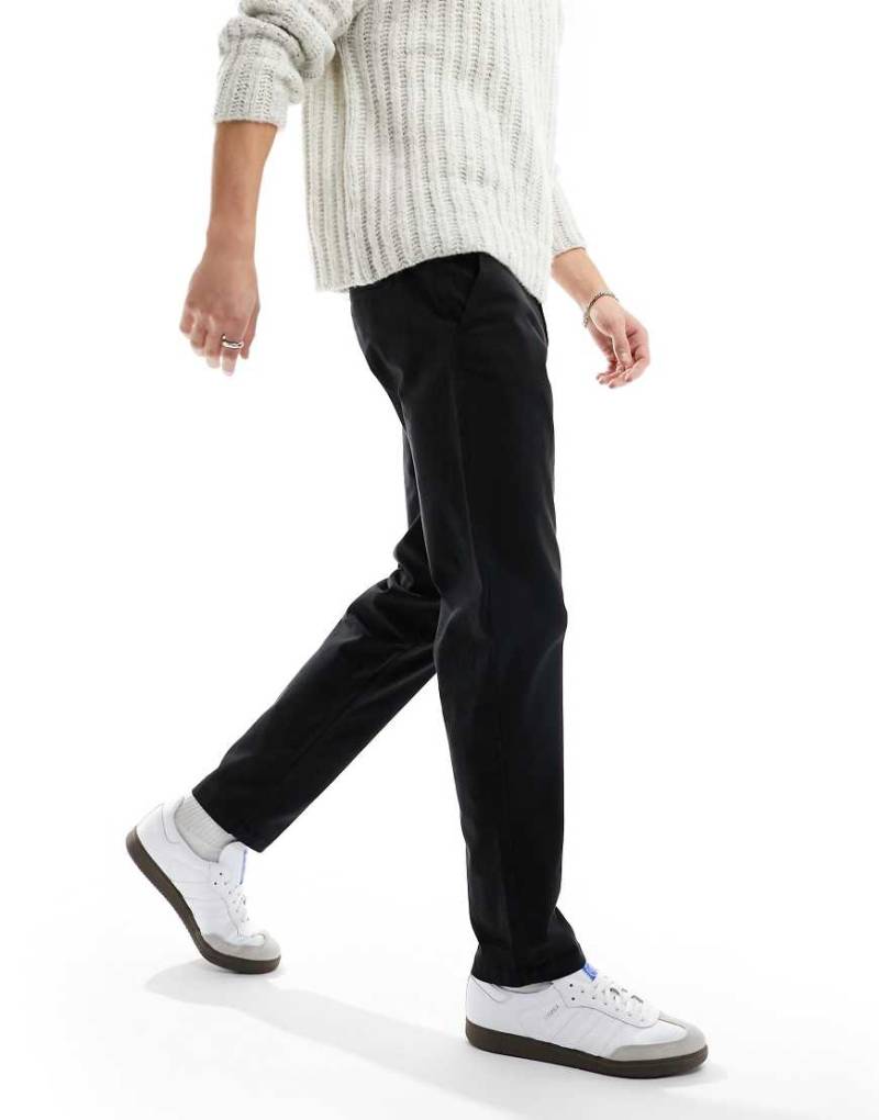 Jack & Jones - Schmal zulaufende Chinohose in Schwarz von Jack & Jones