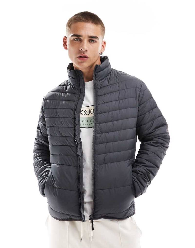 Jack & Jones - Verstaubare, wattierte Jacke in Dunkelgrau mit Stehkragen von Jack & Jones