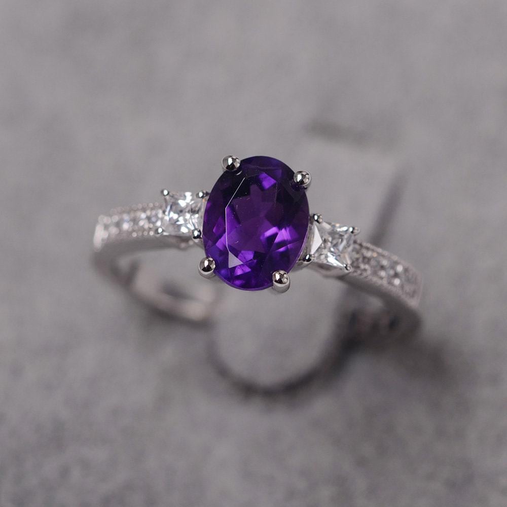Amethyst Ring Februar Geburtsstein Jahrestag Für Frauen Ovalschliff Sterling Silber Ehering von JackDesignJewelry
