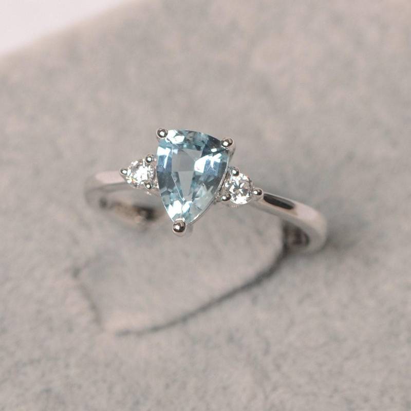 Aquamarinring Silber Verlobungsring März Geburtsstein Ring von JackDesignJewelry