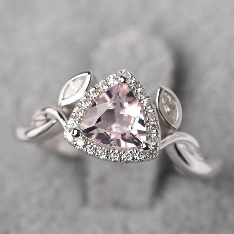 Echter Morganit Verlobungsring 14K Weißgold Trillion Geschnitten Zweig Jahrestagsring von JackDesignJewelry