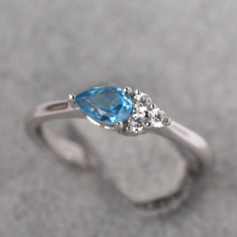 Echtes Schweizer Blautopas Cluster Versprechen Ring 14K Weißgold November Birthstone von JackDesignJewelry