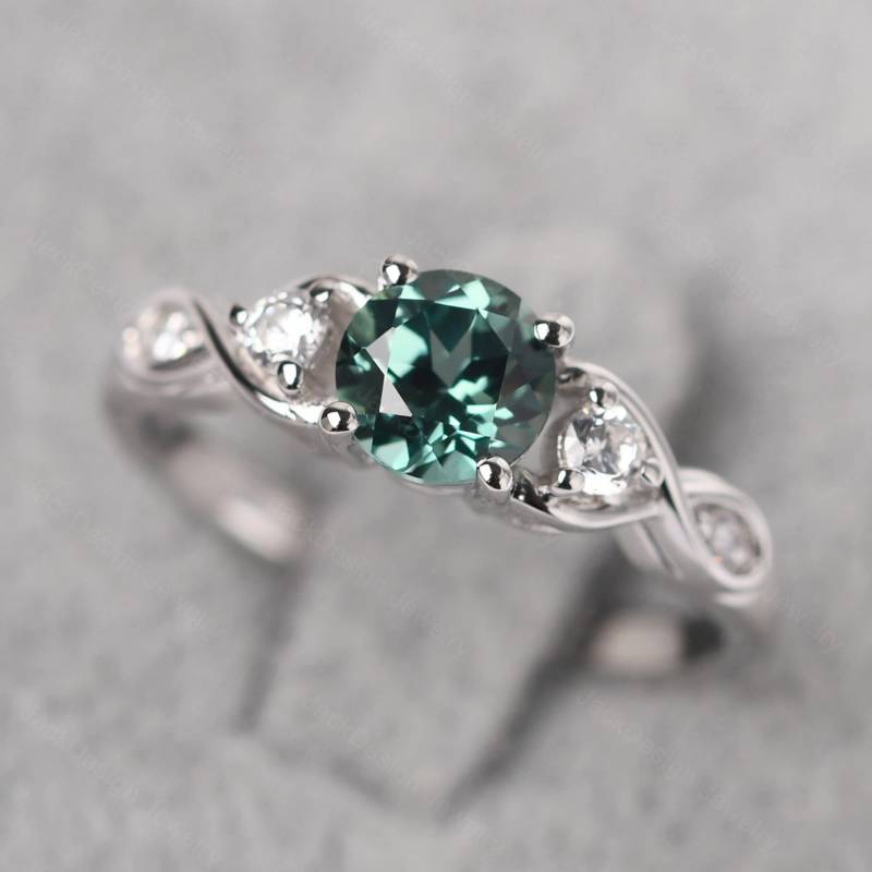 Einzigartiger Grüner Saphir Jubiläumsring Aus Massivem Sterlingsilber Zarter Unendlichkeits-Verlobungsring von JackDesignJewelry