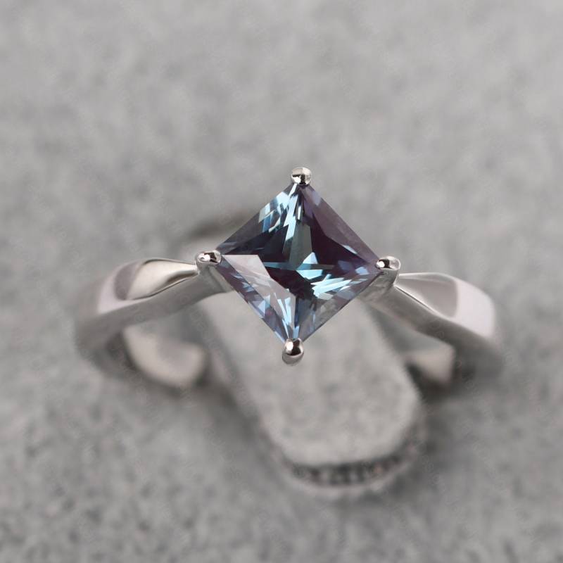 Farbwechsel Alexandrit Ehering Silber Drachen Gefasst Juni Geburtsstein Ring von JackDesignJewelry