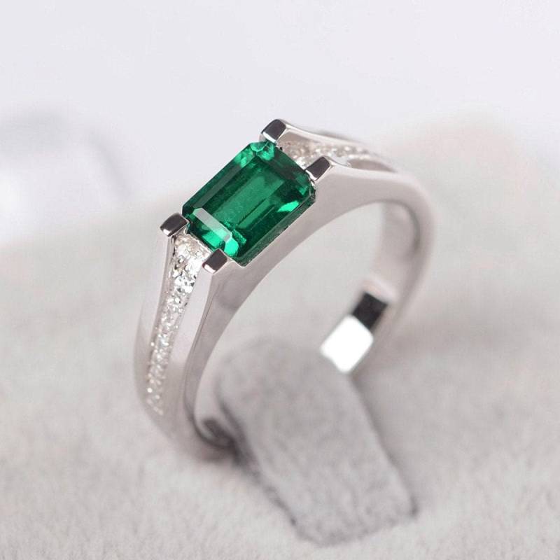 Grün Smaragd Ring Silber Verlobungsring Mai Geburtsstein Jahrestag Für Frauen von JackDesignJewelry