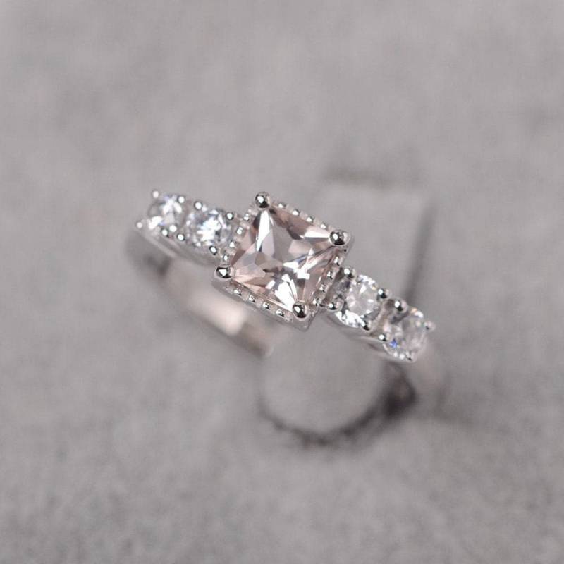 Morganit Ring Princess Cut Rosa Edelstein Sterling Silber Ehering Für Frauen von JackDesignJewelry