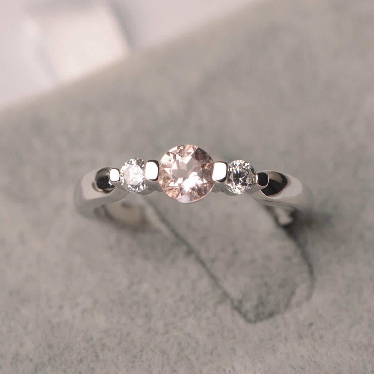 Morganit Ring Silberband Verlobungsring Mit Drei Stein von JackDesignJewelry