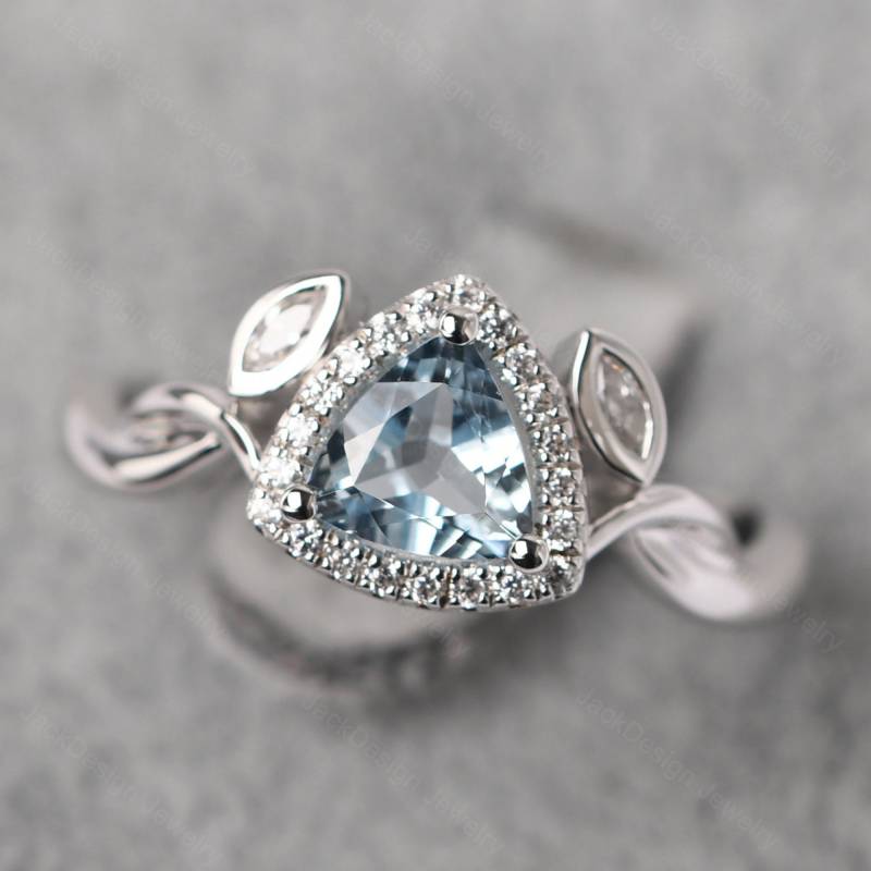 Olivenzweig Aquamarin Statementring Trillionschliff Zweig Cocktailring März Geburtsstein von JackDesignJewelry